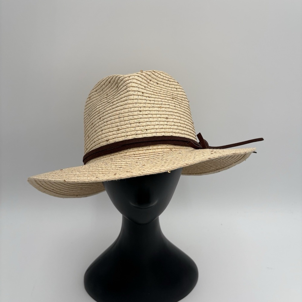 Pugs Women's Summer Straw Hat Leather Band Trim Gold Shimmer Accents